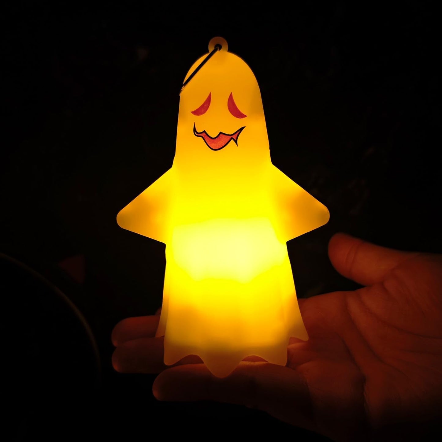 1pcs Ghost Light Decorative Hanging Ornaments for Halloween Glowing Ghosts for Halloween Resin Decorations,5.7 * 6.9 * 10.8cm (style1)